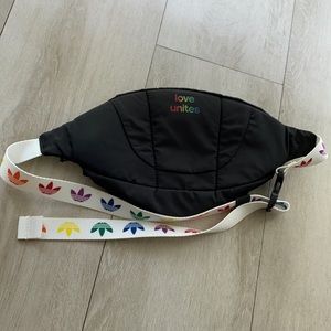 Adidas love unit Fanny pack